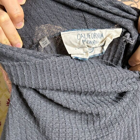 California moonrise long sleeve turtleneck tee XS - Picture 2 of 8